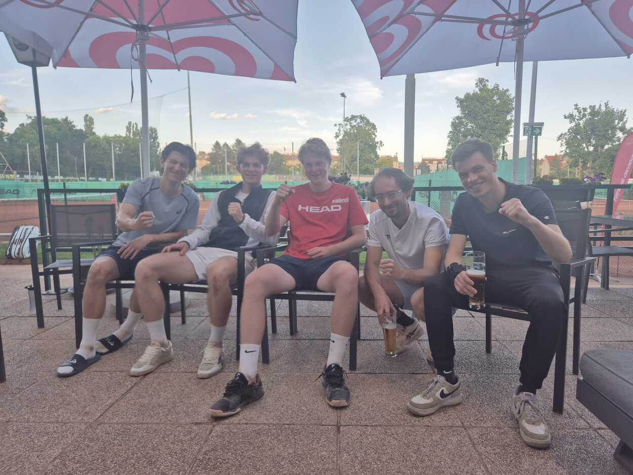 Herren Team 1 sichert den Klassenerhalt und beendet die Saison auf Platz 3